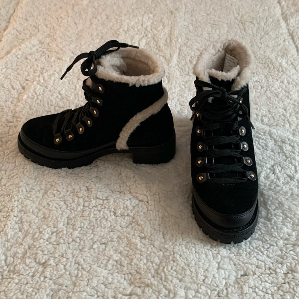 Tory Burch “Cooper” Bootie size 7.5